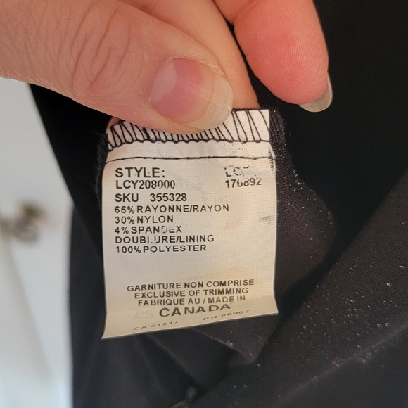 Black dress Le Château - Picture 5 of 6